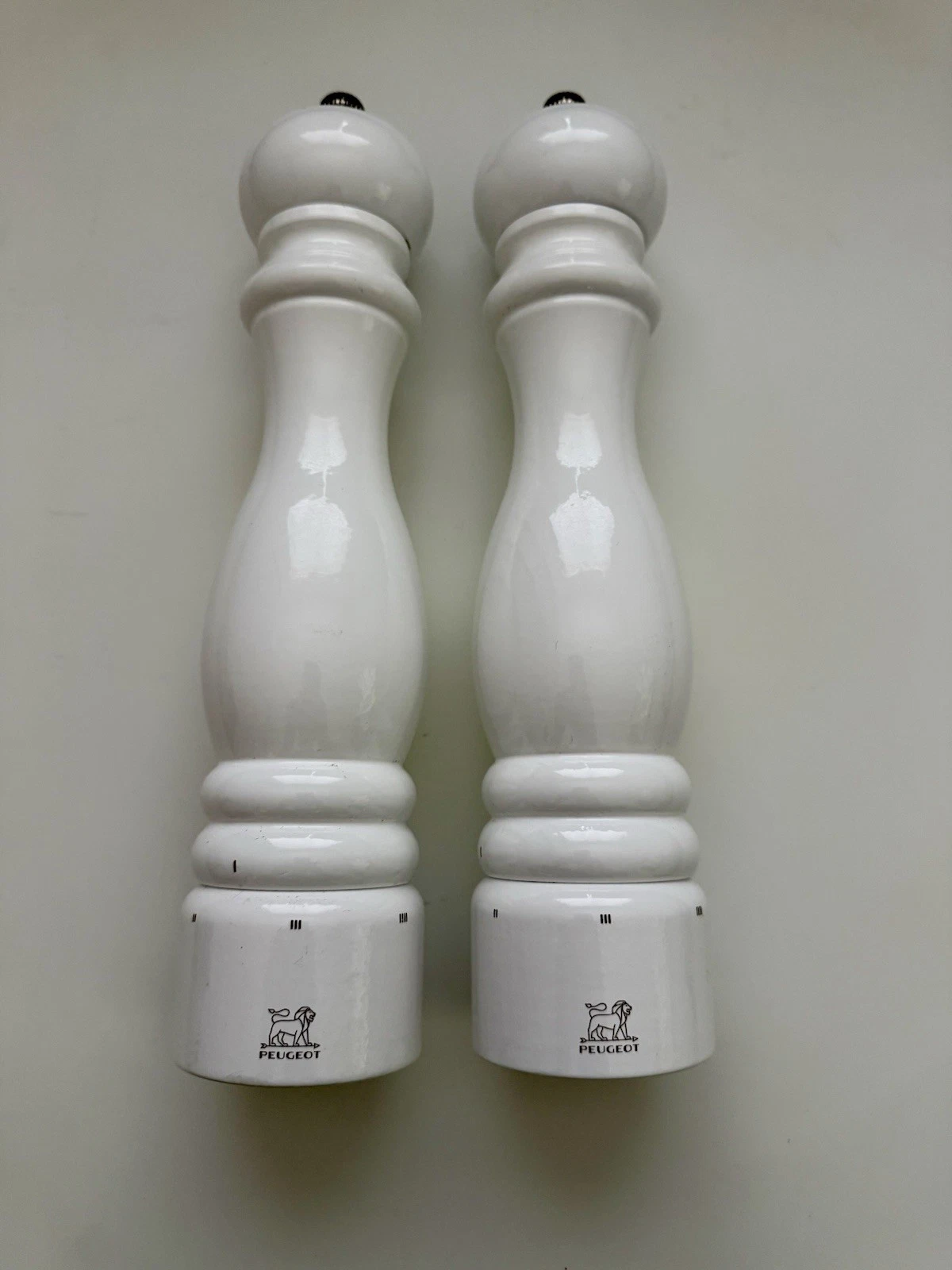 Peugeot Paris u' Select Salt & Pepper mill set, White Lacquer