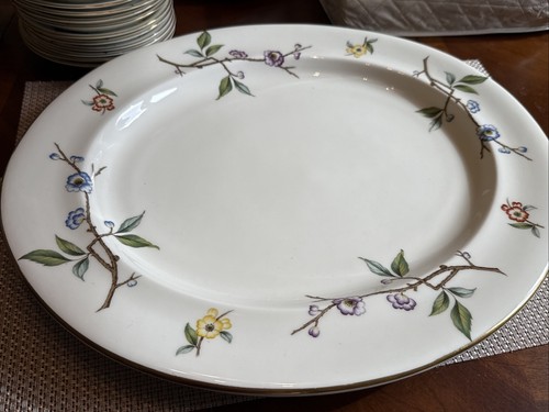 52 Pcs Royal Worcester Blossom Time Dinnerware and Serve Ware Excellent - Picture 23 of 24