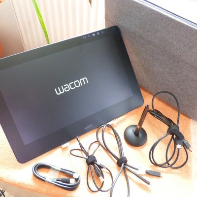Wacom Cintiq Pro 16 Zoll UHD 4K XXL SET I TOUCH & STIFT Grafik Monitor DTH 1620