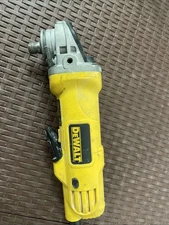 (Tools Only )DEWALT DWE4012 120V 4-1/2" Corded Angle Grinder