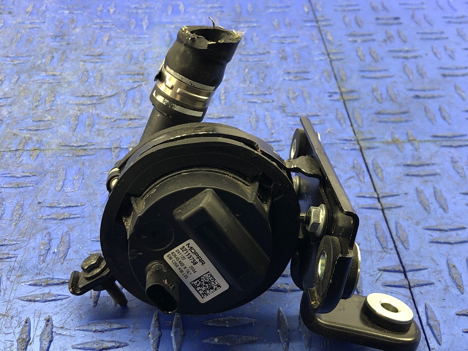 Maserati Grecale 2023 Auxiliary water pump P/N 52115758