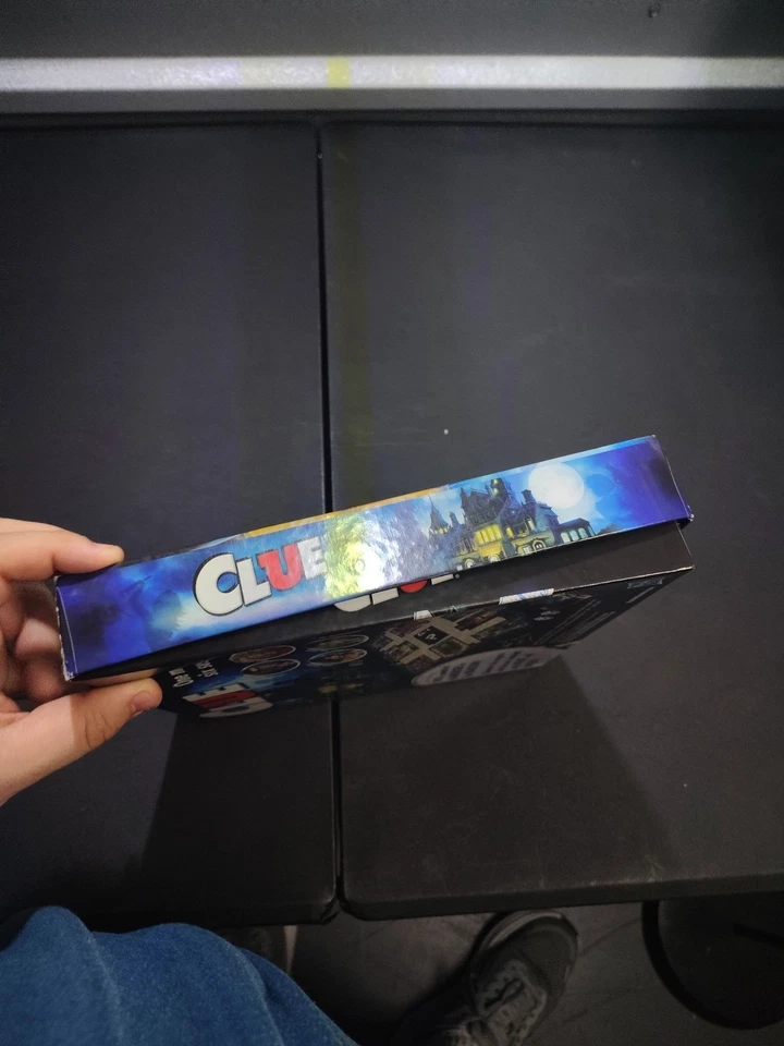 Hasbro Clue: The Classic Mystery Board Game 2013 Edition 8+ 2-6 Players - Image 4 of 4