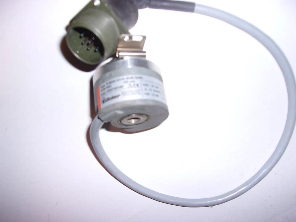 Kubler Turck T8.5020.0310.2048 Encoder & Ten Pin Connector Cord - Image 4 of 4