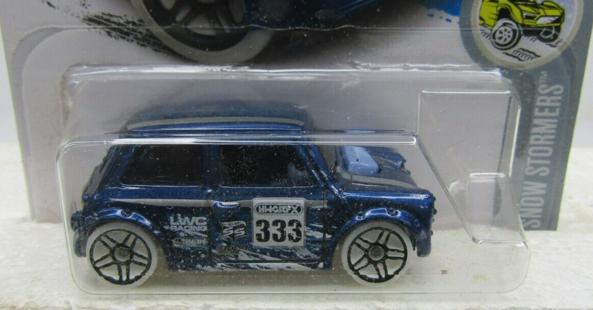 Hot Wheels 2017 Morris Mini #137/365