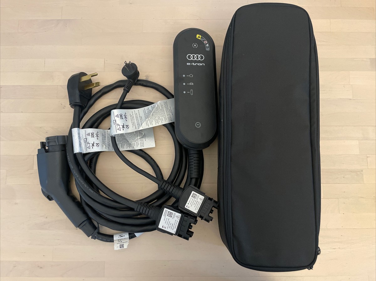 e-tron 電気自動車 充電器 Q8 Q4 Audi e-tron universal EV Charger A3 Q4 Q6 Q8 RS SQ6 SQ8 GT fast 40