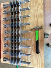 MacLean Power Systems DS-15M Distribution Insulators (QTY 9) 46KV