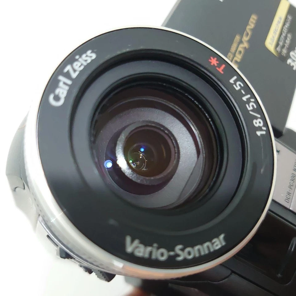 Sony Handycam DCR-PC300 NightShot Camcorder with Battery Mini DV Digital Japan - Image 4 of 4