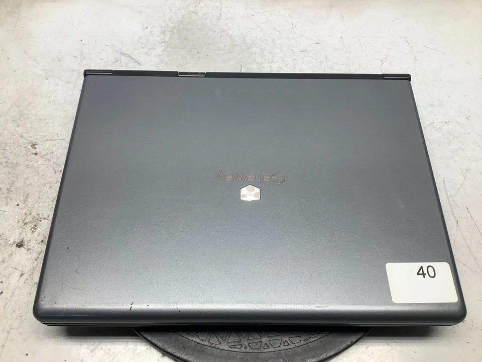 Gateway W350A AMD Turion 64 X2 TL-60 2000 MHz 1,5 GB SIN DISCO DURO/batería Foto 2 de 4