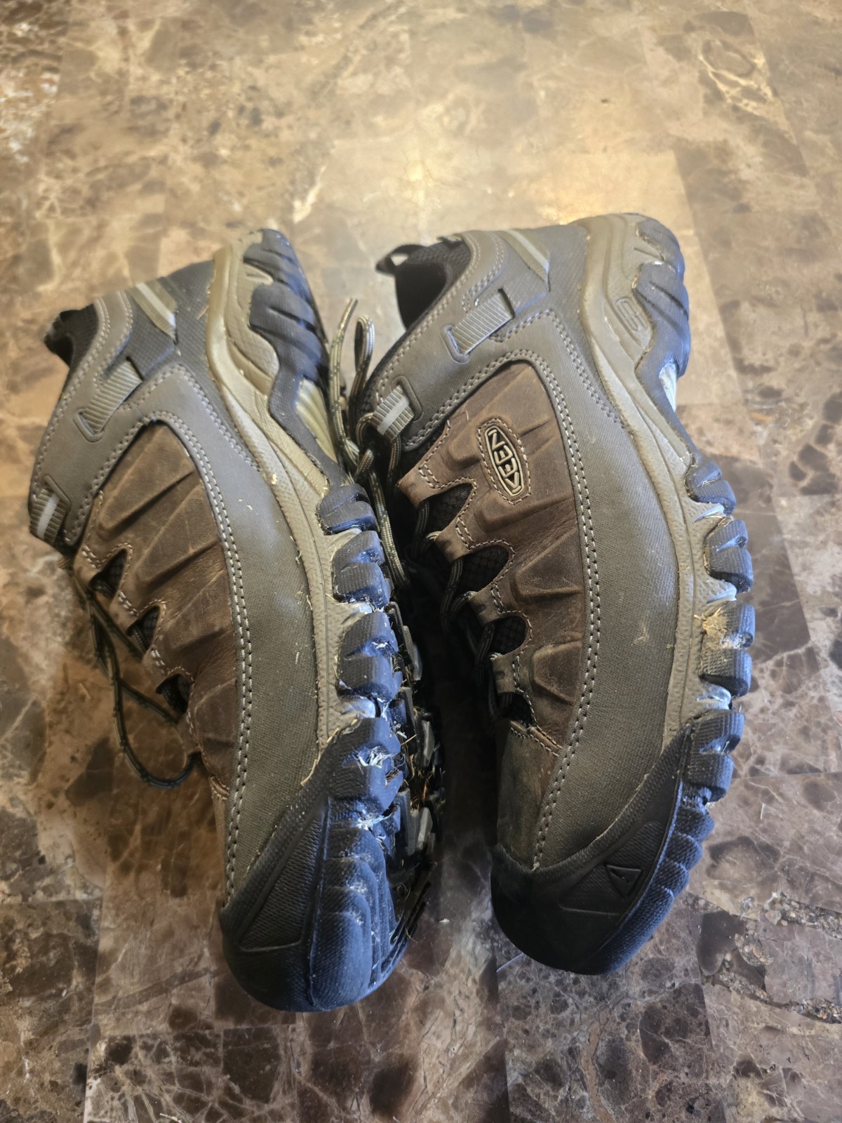 Scarpe da trekking ventilate Keen Voyageur da uomo taglia