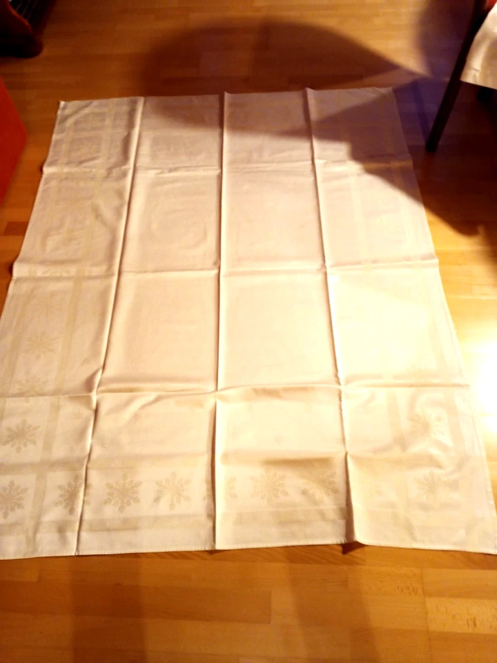 traumhafte Weihnachts Tischdecke, champagner, gold,  Schneeflocken, 170 x130,