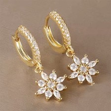 Women's stainless steel star-shaped earrings with sparkling cubic zirconia.