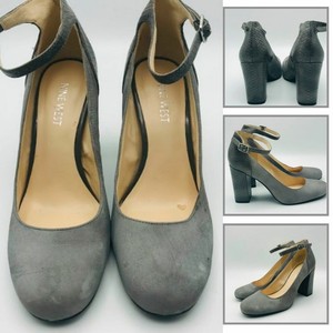 nine west ankle strap block heels