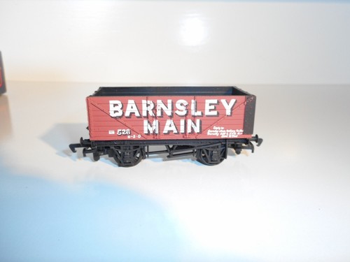 Bachmann 33-101A, 7 Plank Barnsley Main. Very good condition. OO Scale. Boxed - Picture 5 of 11