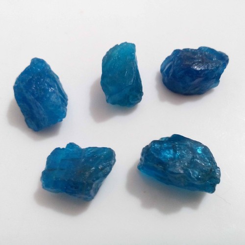Hermosa Apatita Azul Crudo 5 Piezas 12-14 MM Azul Apatita Cristal Joyería Áspera - Imagen 5 de 6