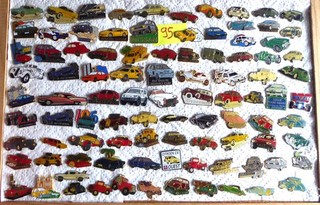 Lot de pin's automobiles et voitures diverses 13