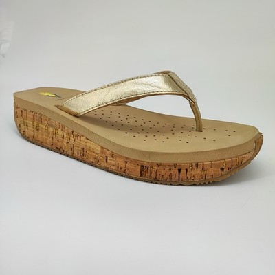 Volatile Trailblazer Women's Size 9 US Sandals Leather Gold Metallic Thong FD