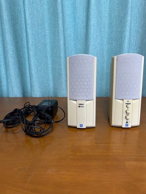 YAMAHA YST-M8 POWERED MULTIMEDIA SPEAKER Pair 6.5cm Cone-Type Full-Range 5W+5W