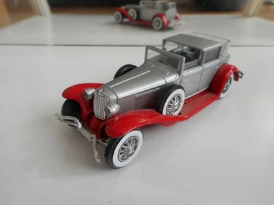 Solido 1929 Cord L 29 en Gris/Rouge au 1:43 - Photo 1/2