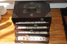 5 Drawer Chinese Mahjong Set , Bamboo and Oxen Bone  157 Tiles Mah Jongg 1923**