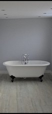 Traditional Freestanding Bath Ball & Claw Feet Roll Top