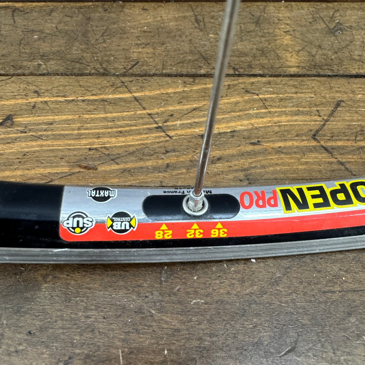 Vintage Mavic Open Pro 700c Front Wheel Shimano Ultegra HB