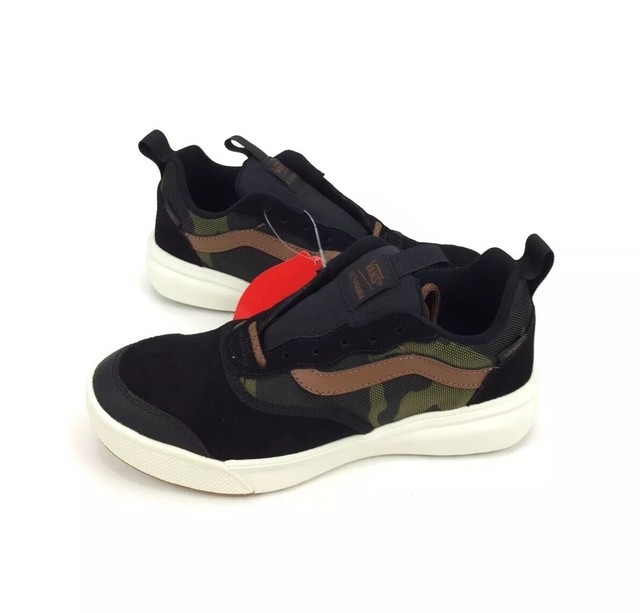 vans ultrarange black dachshund