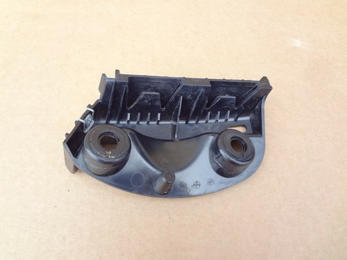 BMW E90 Führung Heckleuchte Rückleuchte Rücklicht links 7118193 104tkm