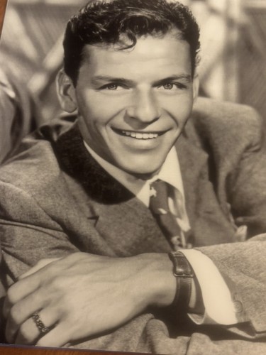 Life Magazine Frank Sinatra 25 Years Later, Voice Lives On,Intro by Tony Bennett - Bild 2 von 4