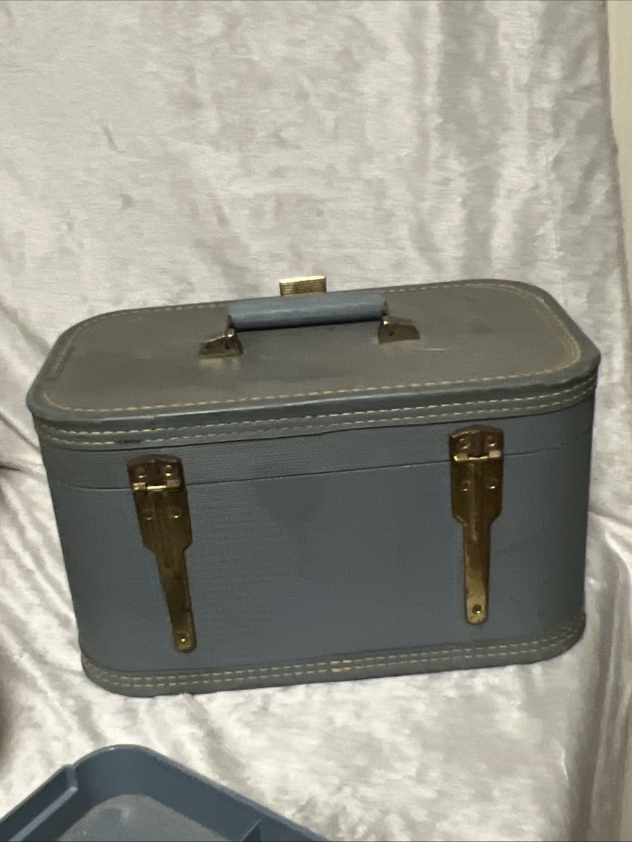 Vintage 50s Lady Baltimore Starline Powder Blue Train Case with