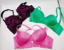 Set Of 3 Bras 34B Green Pink Black & Pink Lace 