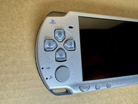 PSP 2000 Final Fantasy Custom Build! 128GB SD Card With Extras(READ DESCRIPTION)