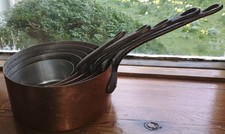 Zestaw 5 rondli francuskich miedzianych w puszce vintage