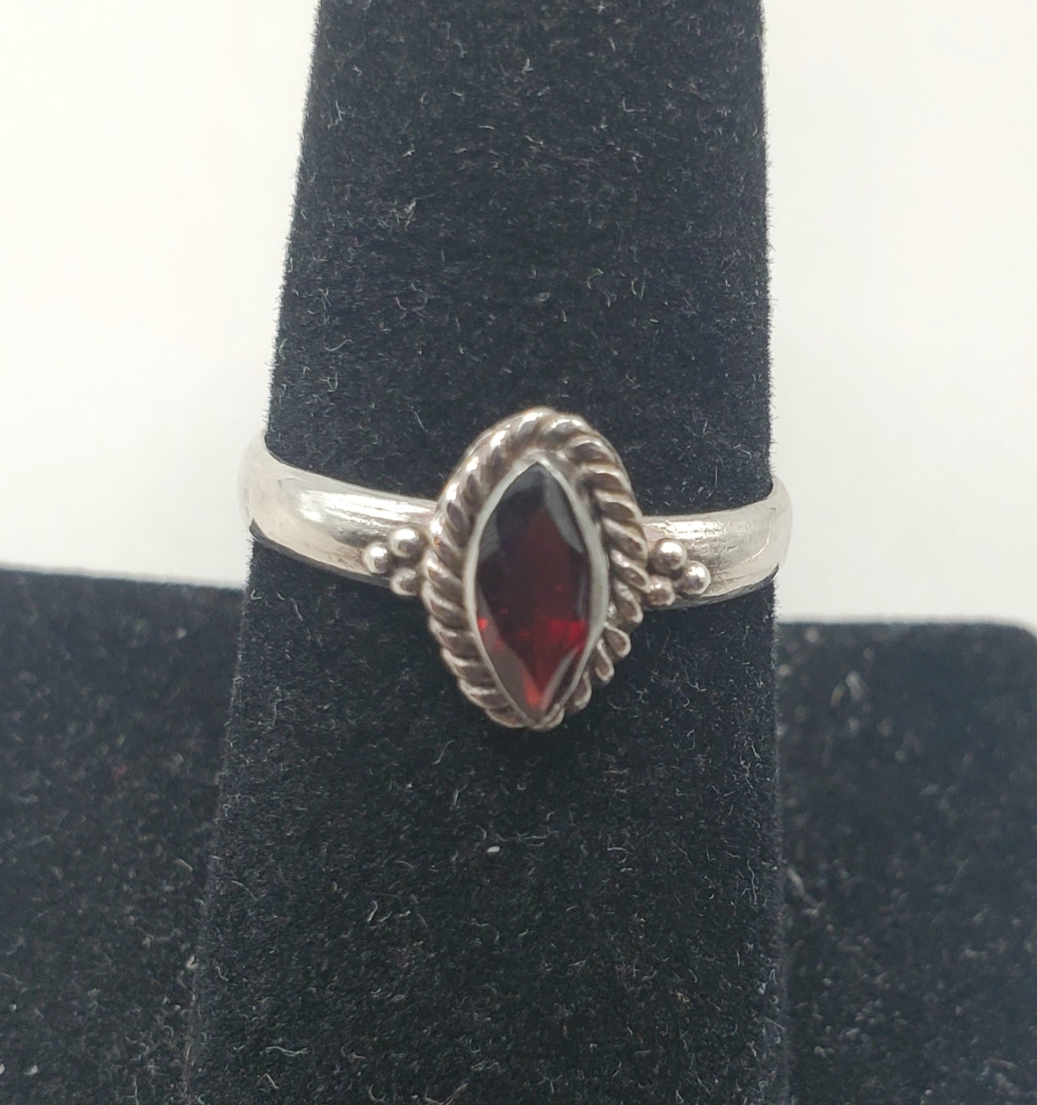 Vintage 925 Sterling Silver Garnet Gemstone TESTED Ring Size 8.50 + Box