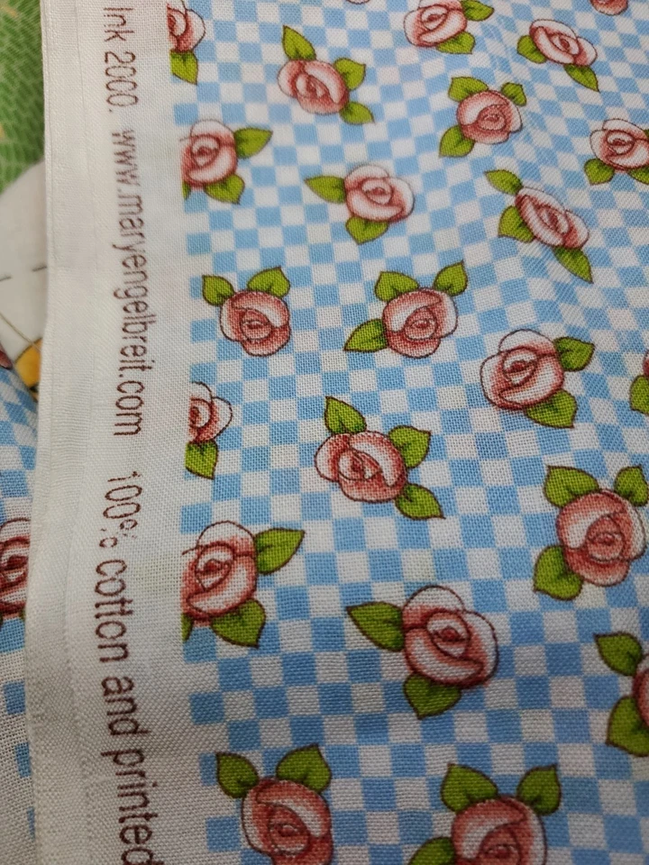 Tela de Costura Mary Engelbreit VIP Rosa Rosas Azul y Blanco Cuadros 1ydx44" Algodón Foto 4 de 4