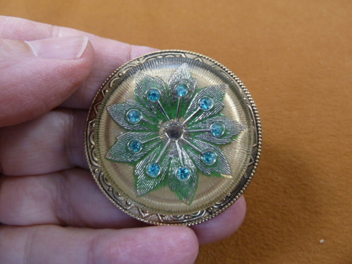 Z34-1) blue rhinestone textured Czech glass button flower design