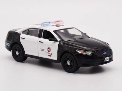 596 Model 1:64 2013 Ford Taurus LAPD Police Interceptor Greenlight