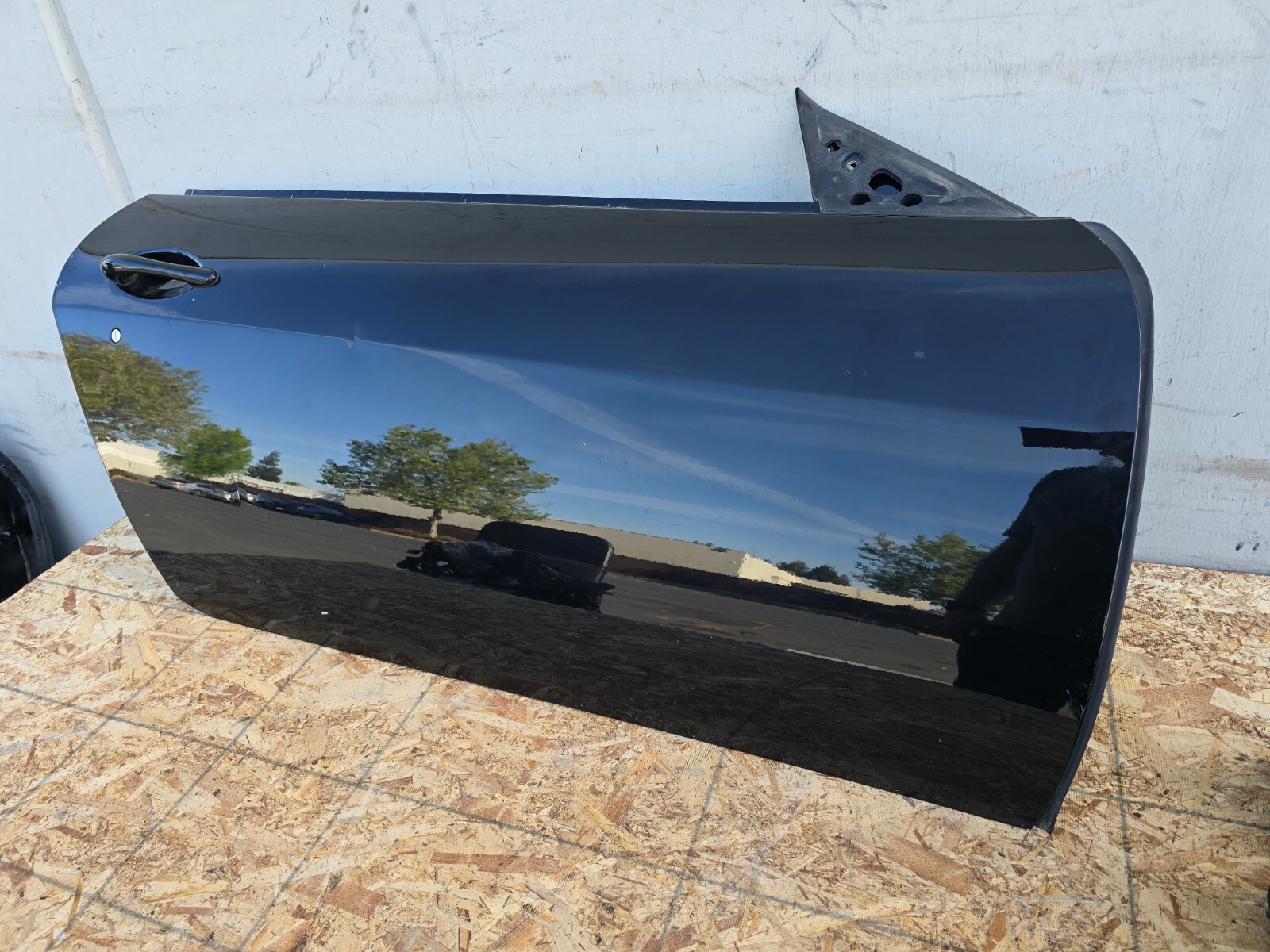 FRONT RIGHT DOOR SHELL ASSEMBLY OEM 36k 08-19 MASERATI GRANTURISMO M145