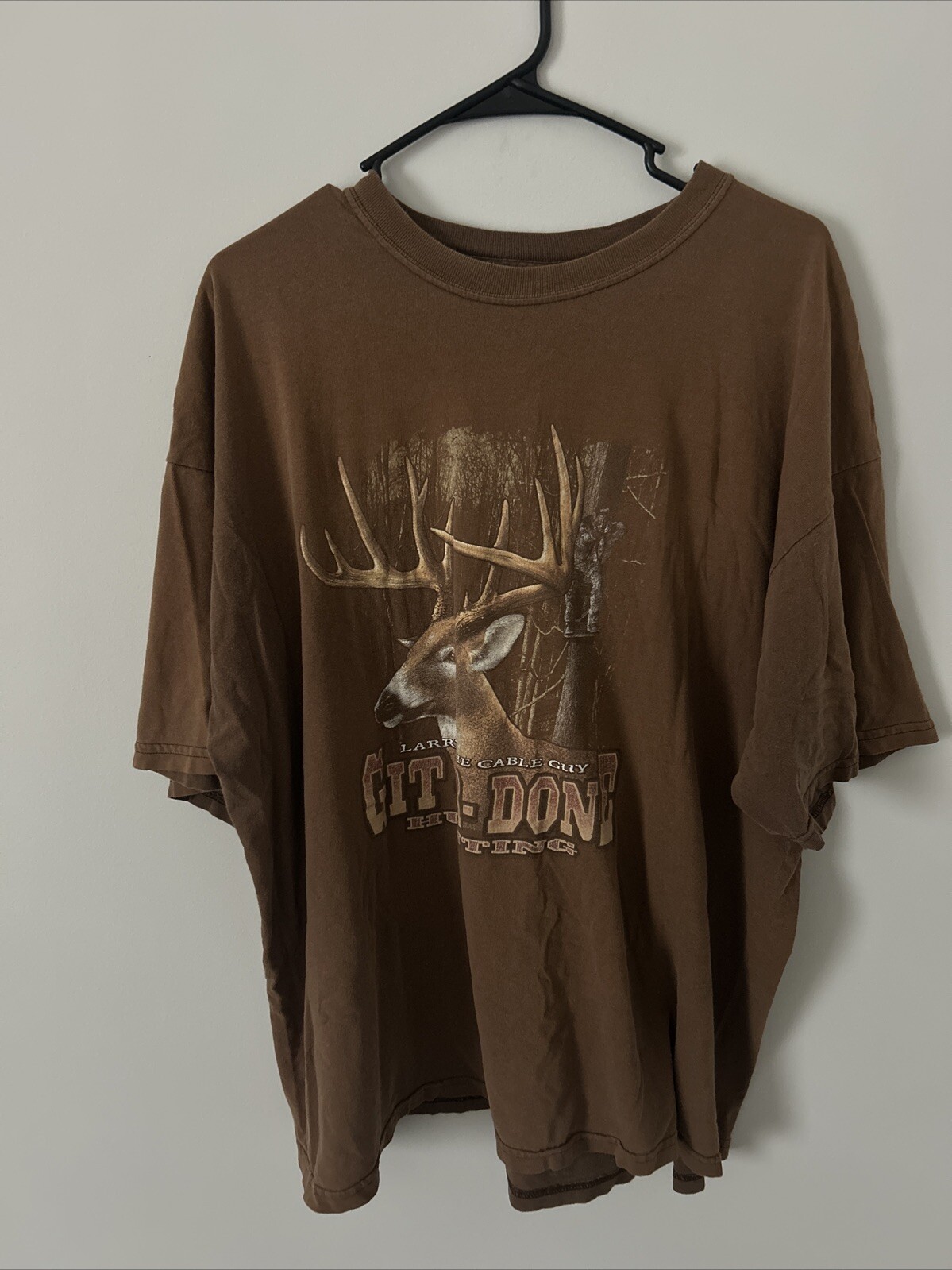 ALTRA Vintage Y2k Larry the cable guy Boxy "Git R Done" caccia cervo marrone anni 90 etichetta taglio