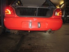 Stoßstange / Stossfänger Hinten Ford Fiesta Jbs/jas Farbe ROT P Limousine