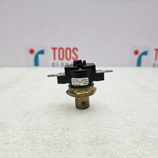 CHROMALOX 300-012172-006 MANUAL LIMIT SWITCH 60T35 LOT OF 2 NEW