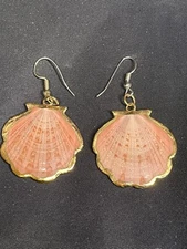 VINTAGE 24k GOLD DIPPED SEA SHELL EARRINGS 2.25”