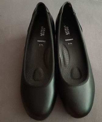 Easy Street Pumps Ballerinas Schwarz Leder-Optik Weite G Gr. 7,5 / 41