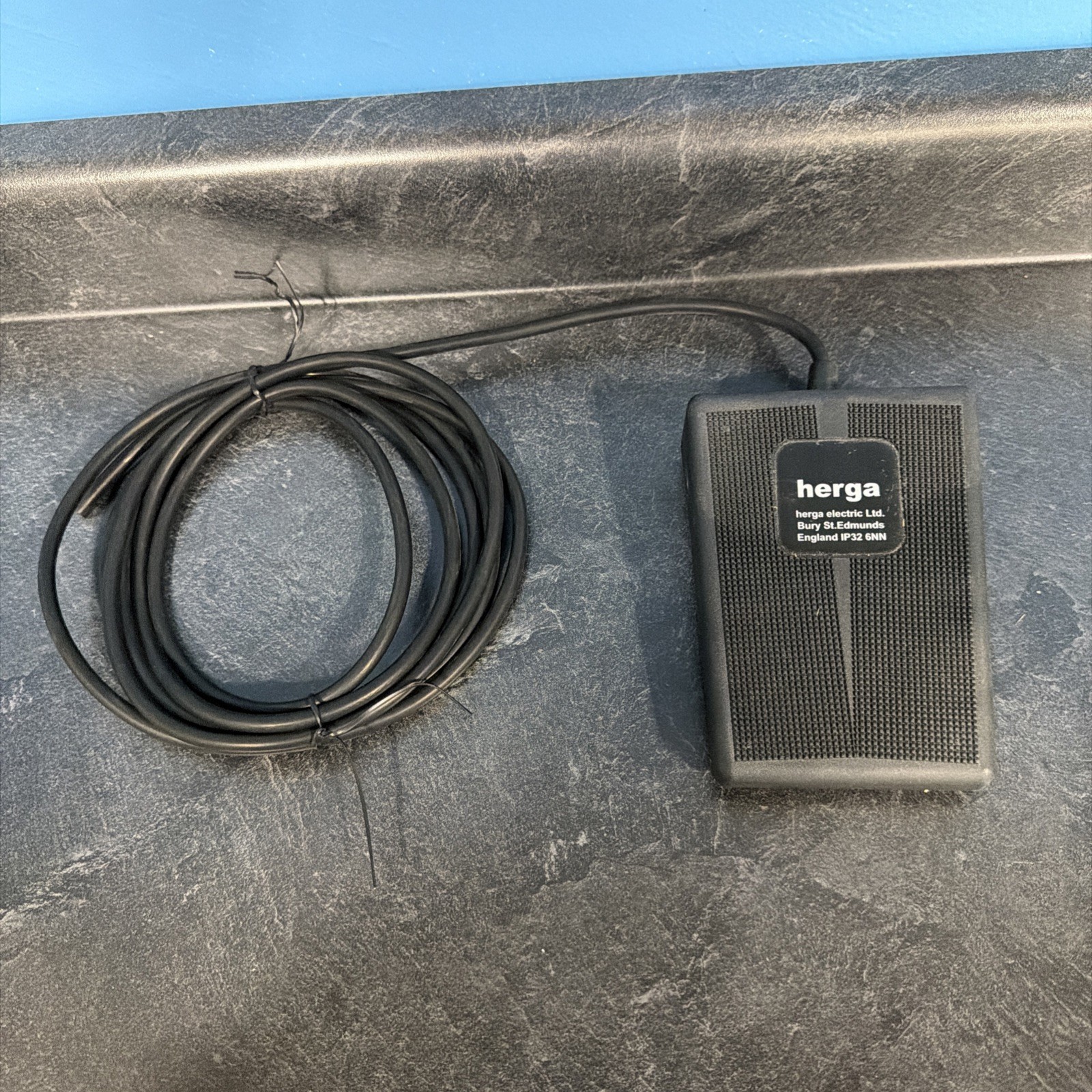 Herga Electric 6210-0057 Pneumatic Foot Switch, as shown