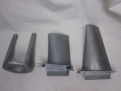 2 heavy duty turbine jet engine aircraft plane fan blades ? Titanium blade + ?