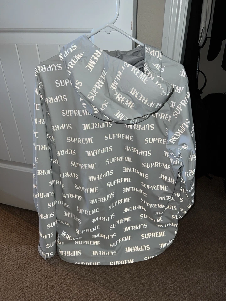 Chaqueta de lluvia reflectante Supreme Foto 2 de 4