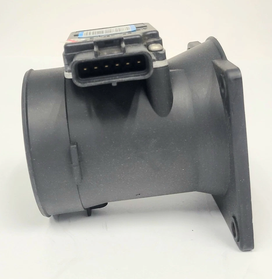 Standard Motor Products Mass Air Flow Sensor MF20068 for Ford Mercury Mazda - Image 3 of 4