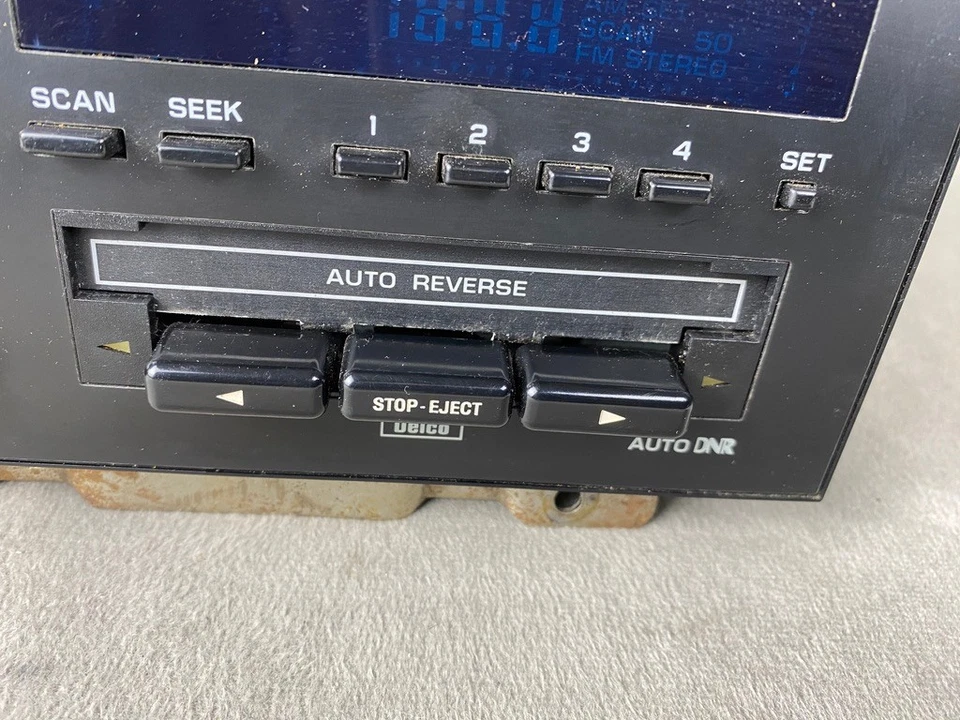 Reproductor de cassette estéreo para automóvil Delco modelo 16169163 sin probar 985 Foto 4 de 4