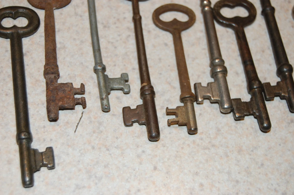 Iron Antique Skeleton Keys for sale | eBay