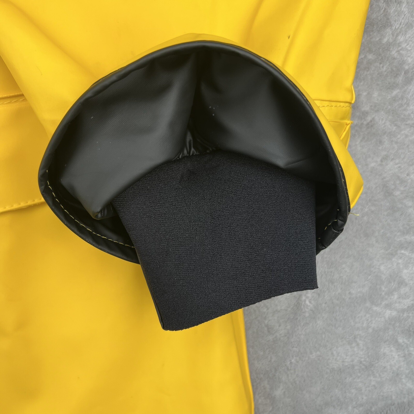 Carhartt Surrey Rain Coat Jacket Mens Size XL Heavy Duty PVC Waterproof