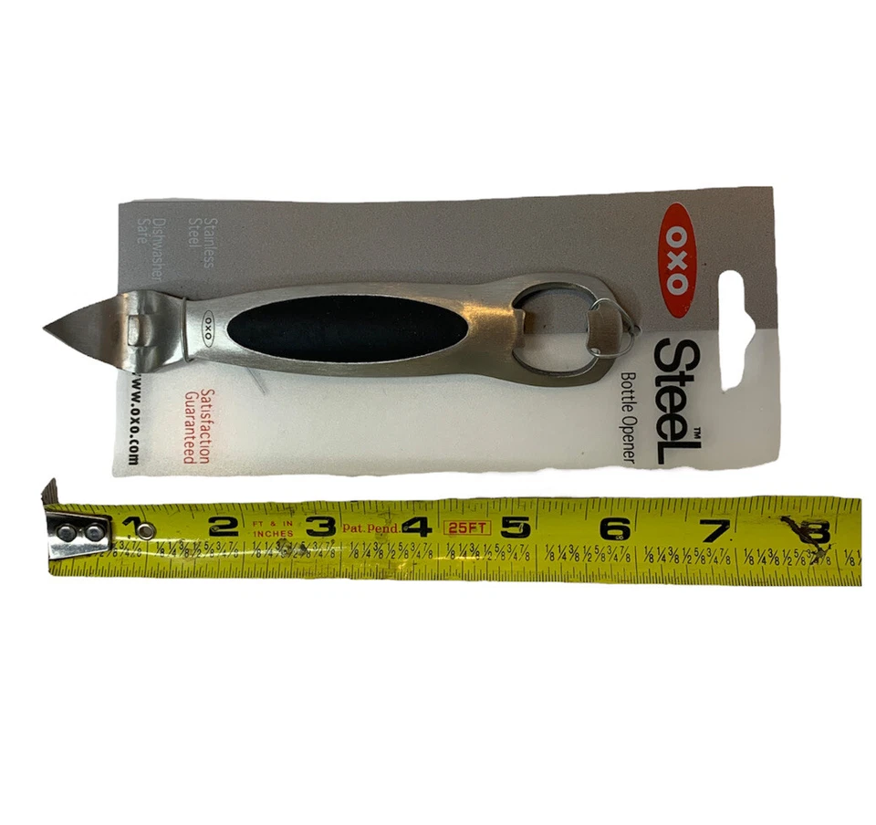 Abridor de botellas de acero OXO y perforador de latas con mango de agarre suave, apto para lavavajillas Foto 4 de 4